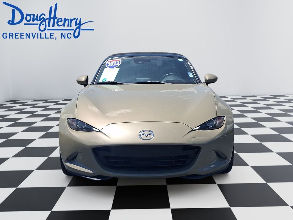Used 2023 Beige Mazda Grand Touring image 8