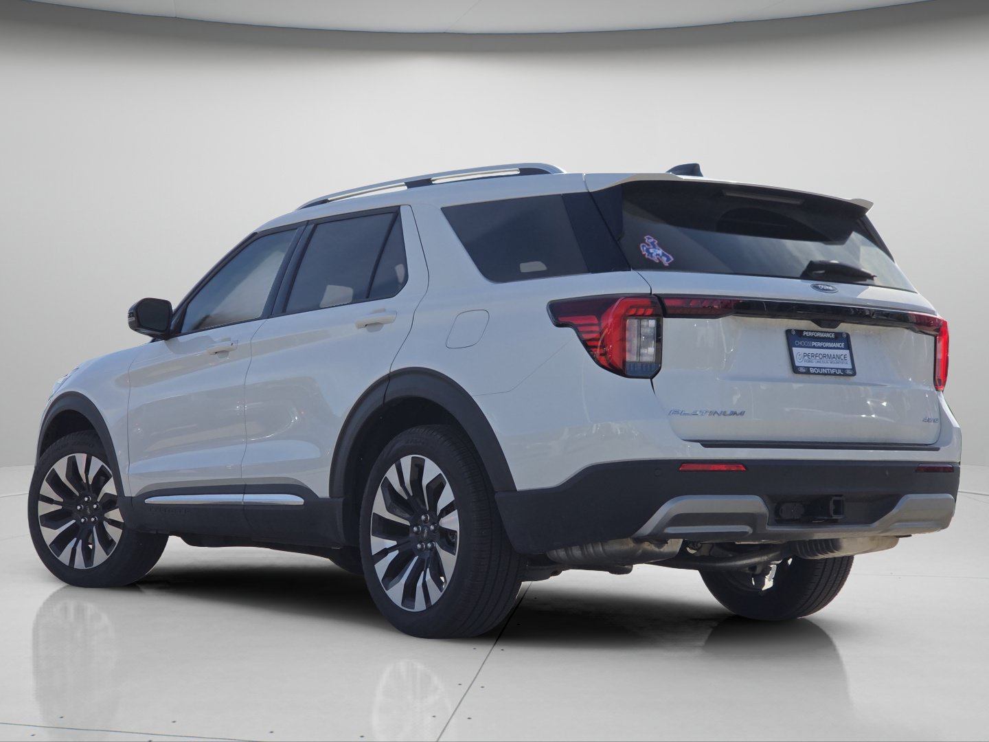 Used 2026 White Metallic Ford Platinum image 26