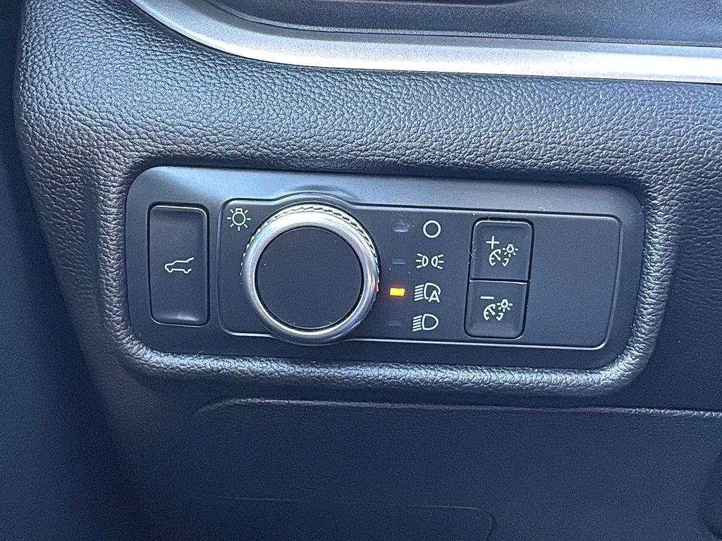 Used 2021 Stone Gray Ford  image 23