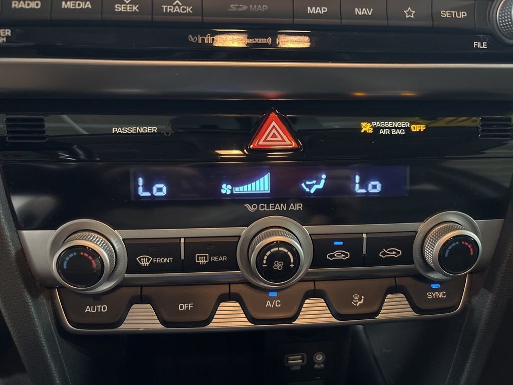 Used 2019 Black Hyundai Limited image 19