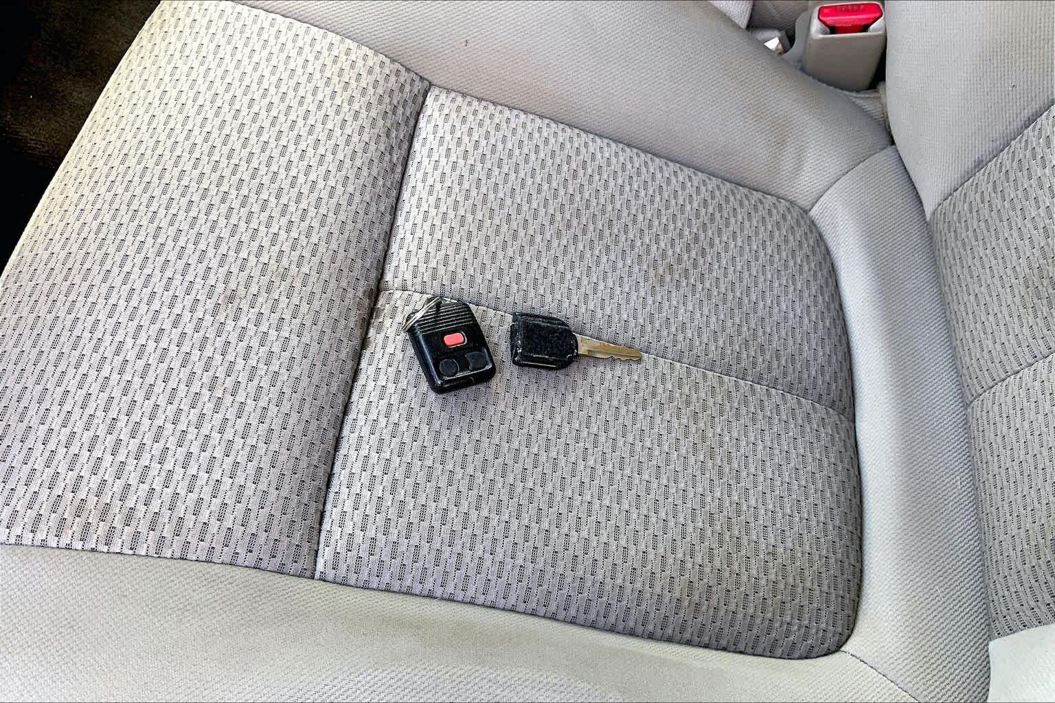 Used 2009 Oxford White Ford XLT image 14