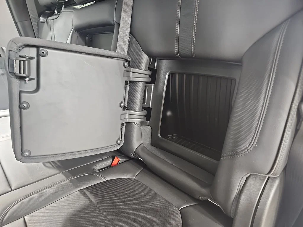 Used 2020 Beige Chevrolet High Country image 17