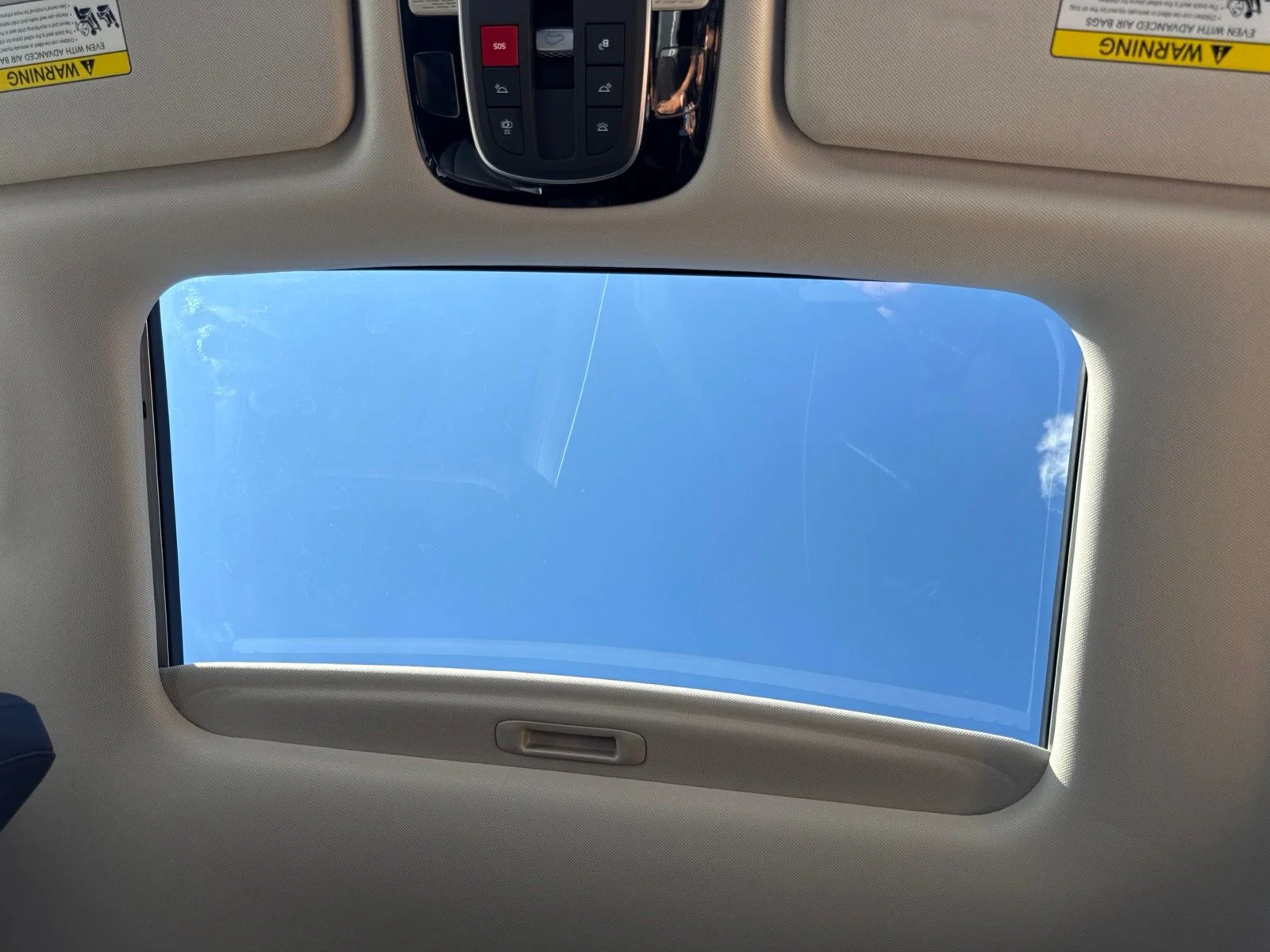 Used 2025 Gray Hyundai SEL Premium image 14