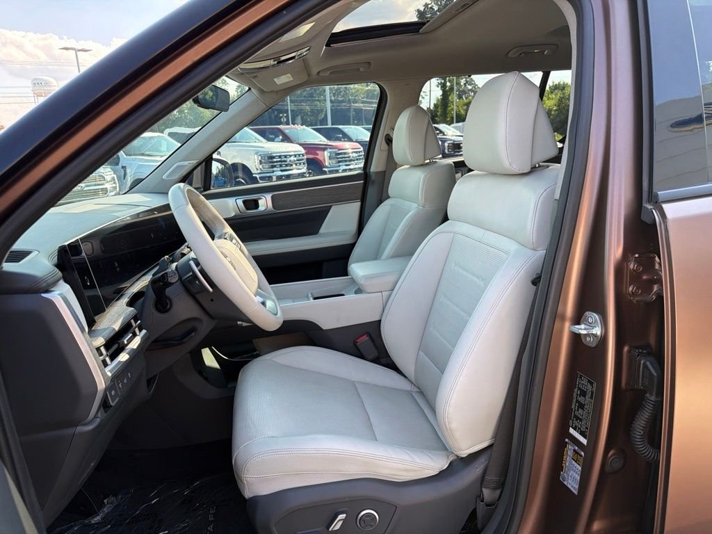 Used 2024 Brass Hyundai Limited image 10