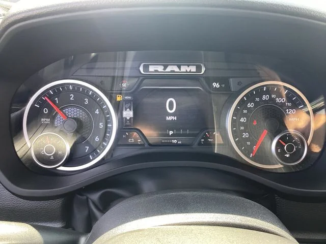 New 2026 Diamond Black Ram EXPRESS CREW CAB 4X4 5