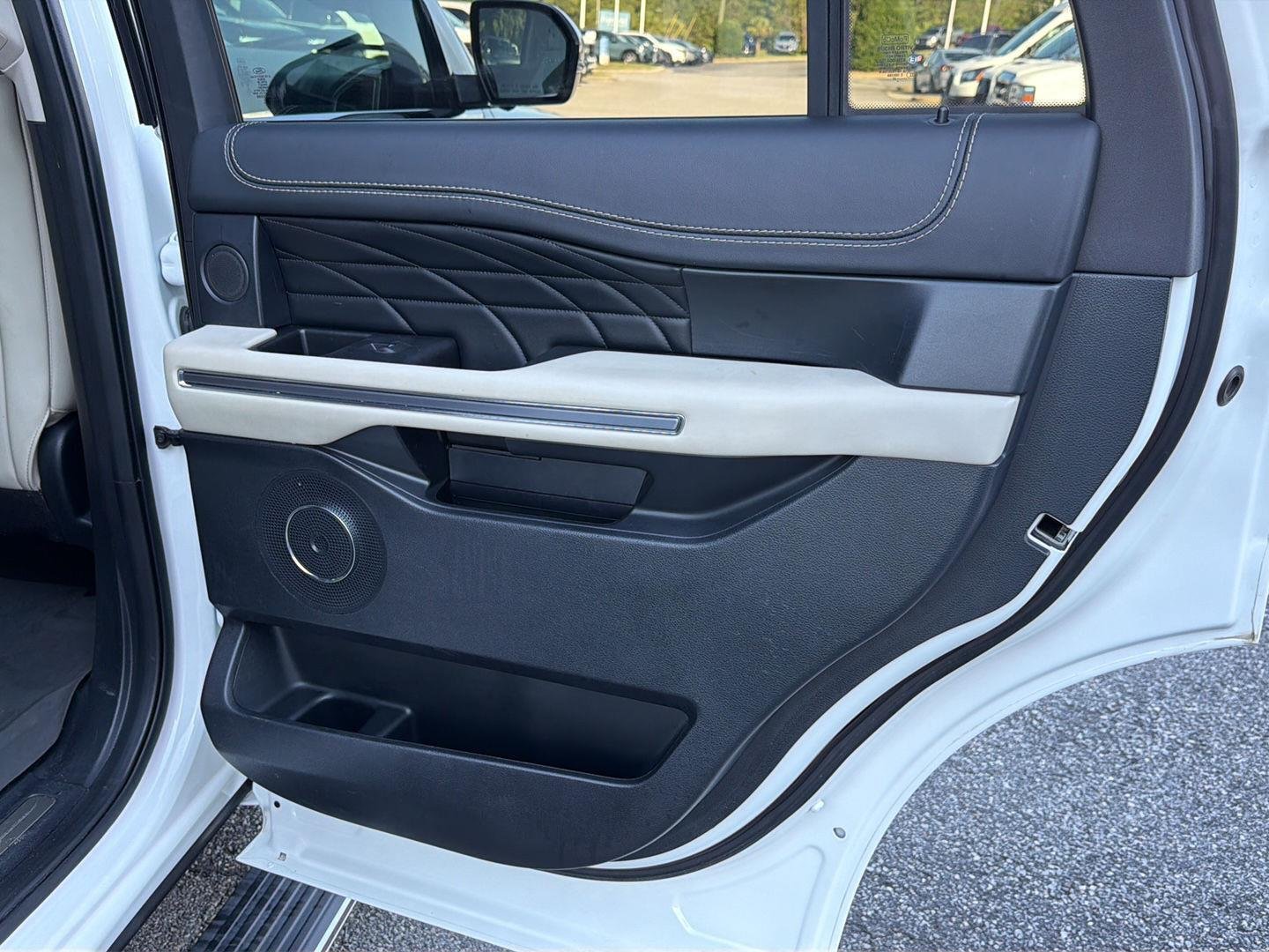 Used 2021 Star White Metallic Tri-Coat Ford Platinum image 17