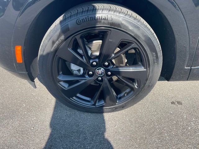 Used 2023 Black Buick Essence image 13