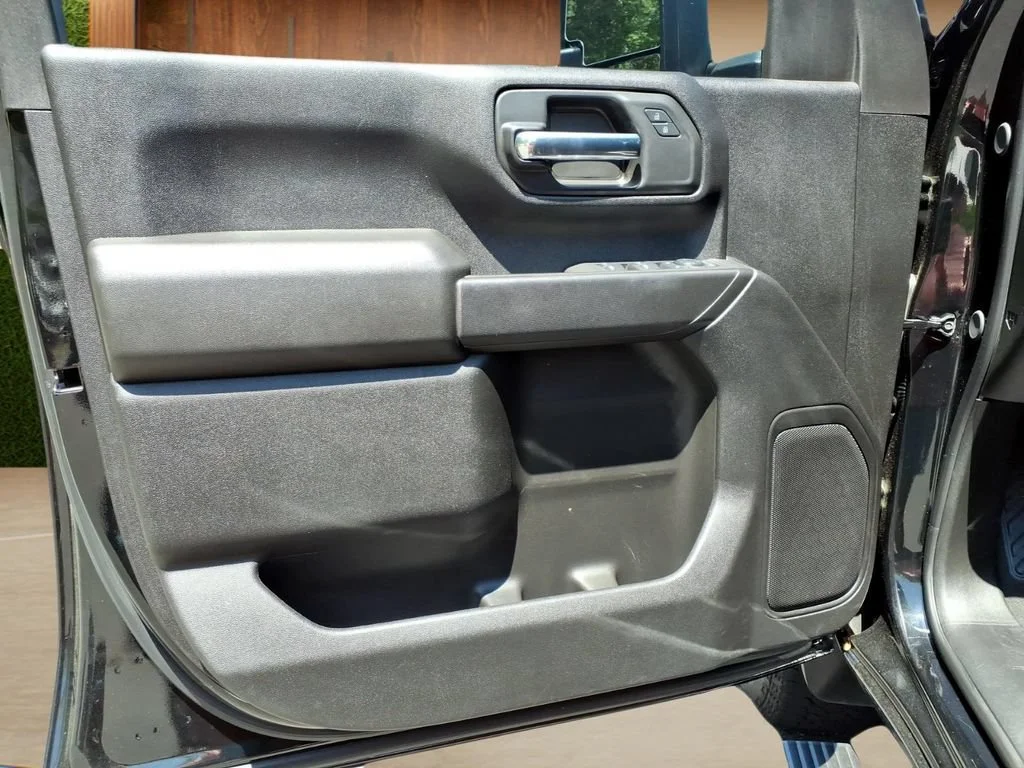 Certified Used 2025 Black Chevrolet Custom image 18
