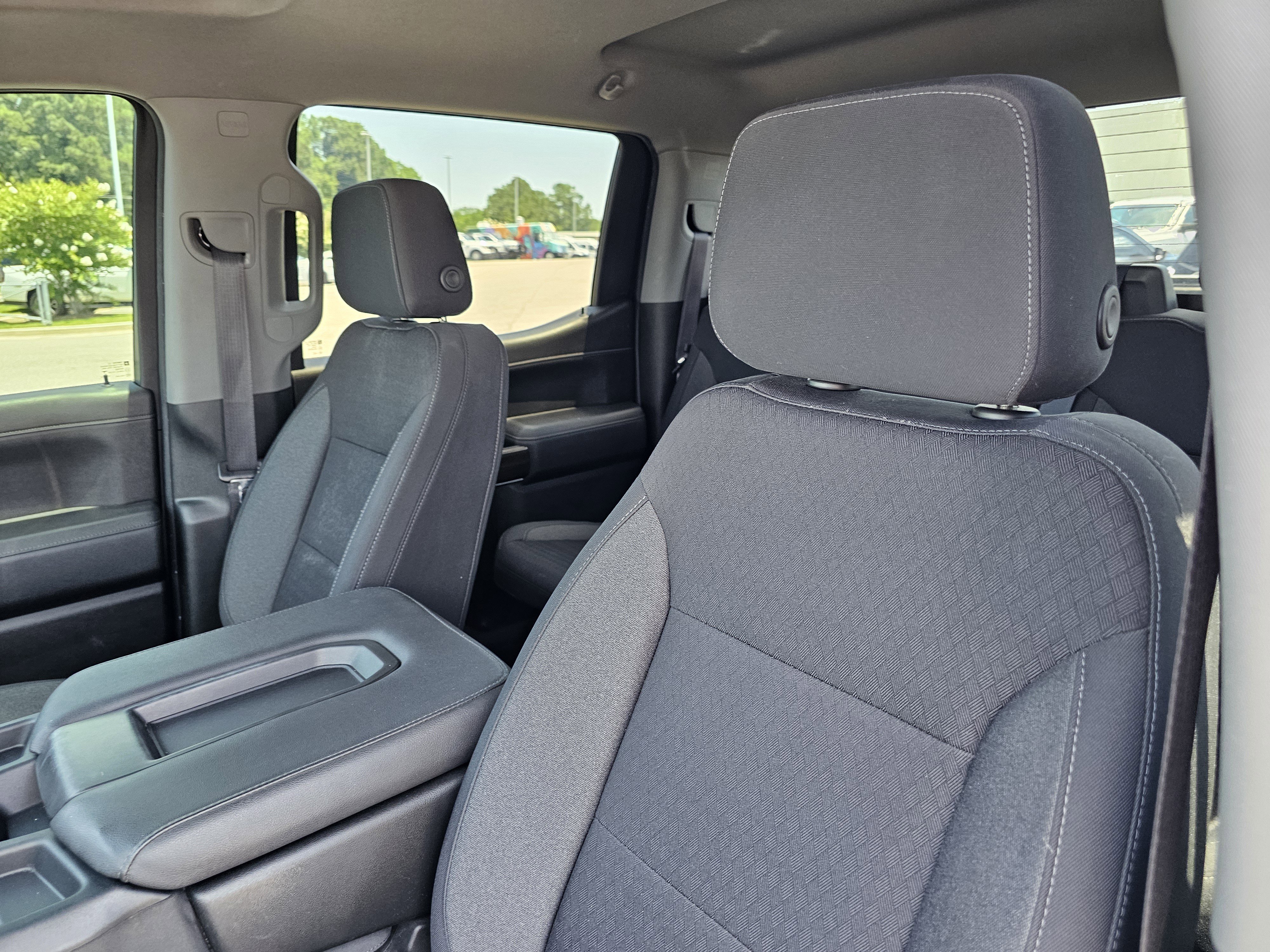 2021 Chevrolet Silverado 1500 RST - Photo 17