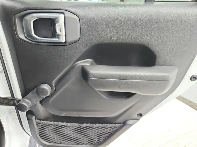 Used 2023 White Jeep Sport image 37