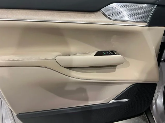 New 2026 Blue Volvo Twin Motor Performance Ultra image 10