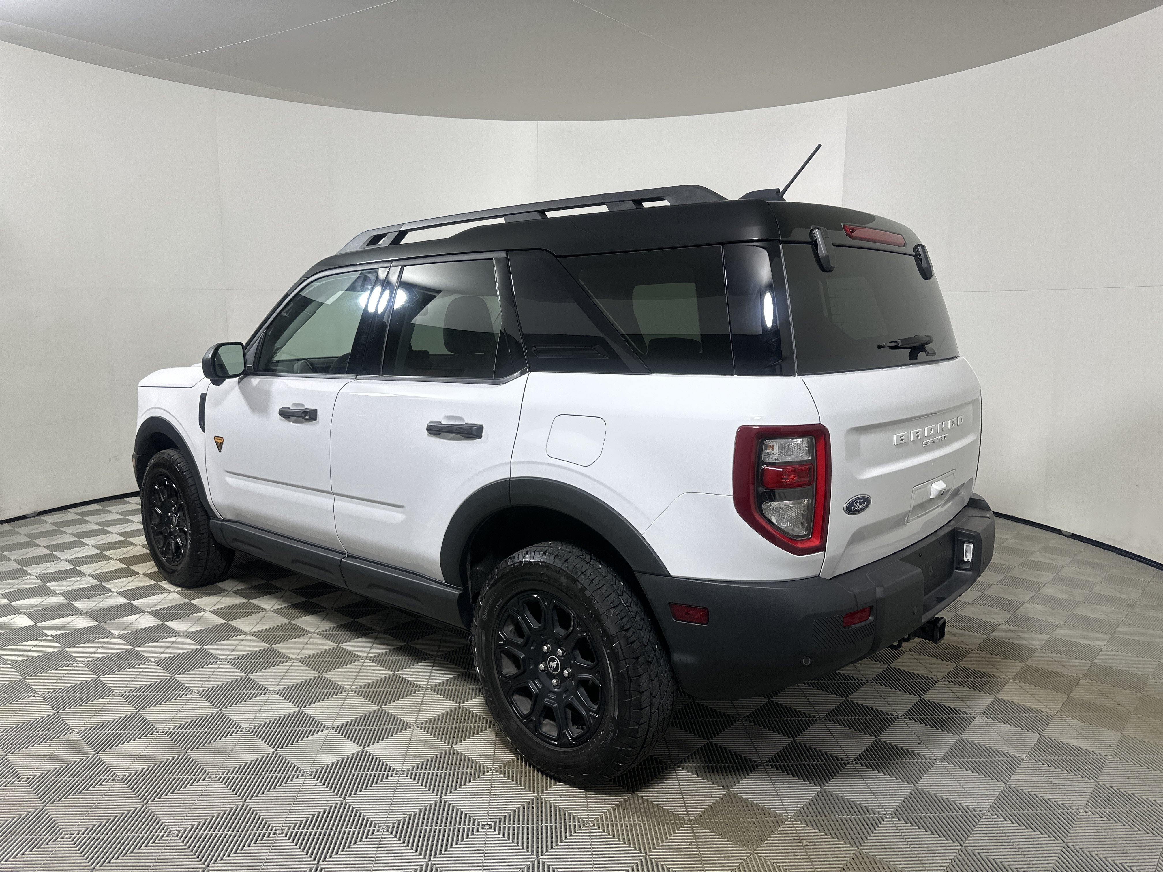 Certified Used 2025 White Ford Badlands image 5