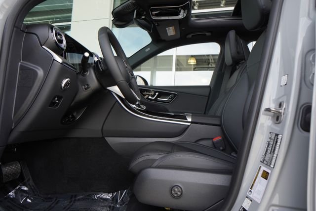 New 2026 MANUFAKTUR Alpine Grey Mercedes-Benz GLC 300 image 21