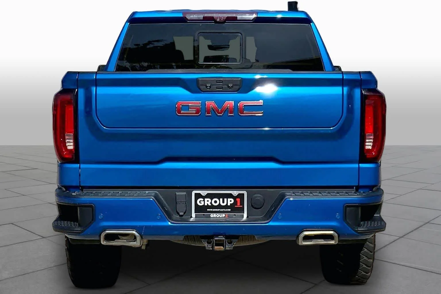 Used 2022 DYNAMIC BLUE METALLIC GMC AT4 image 5