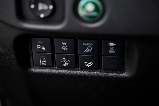 New 2026 Platinum White Pearl Honda Black Edition image 26