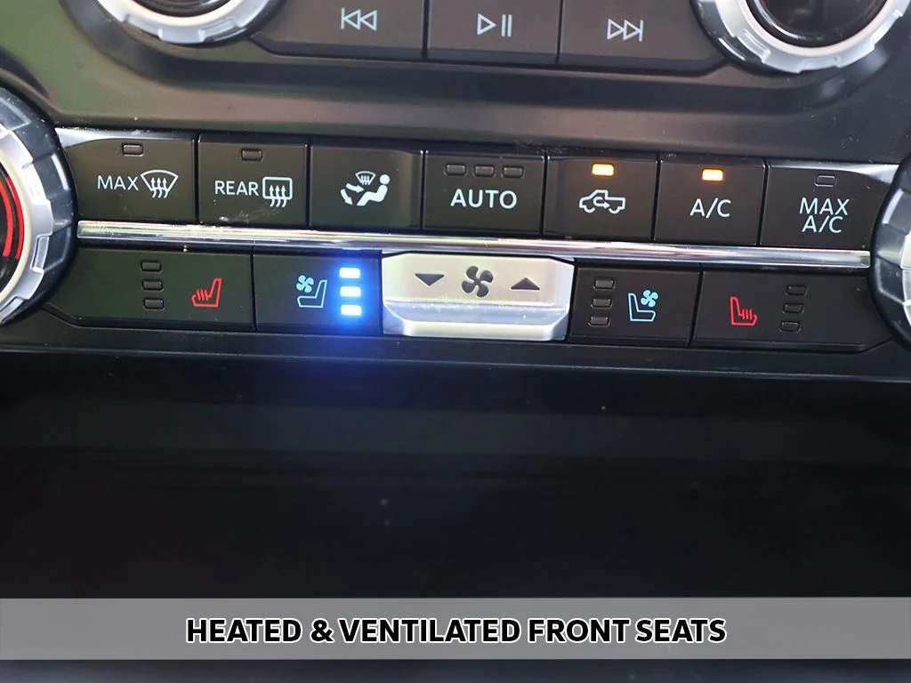 Used 2023 Gray Ford Lariat image 8