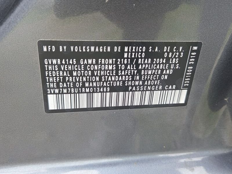 Used 2024 Platinum Gray Metallic Volkswagen SE image 7