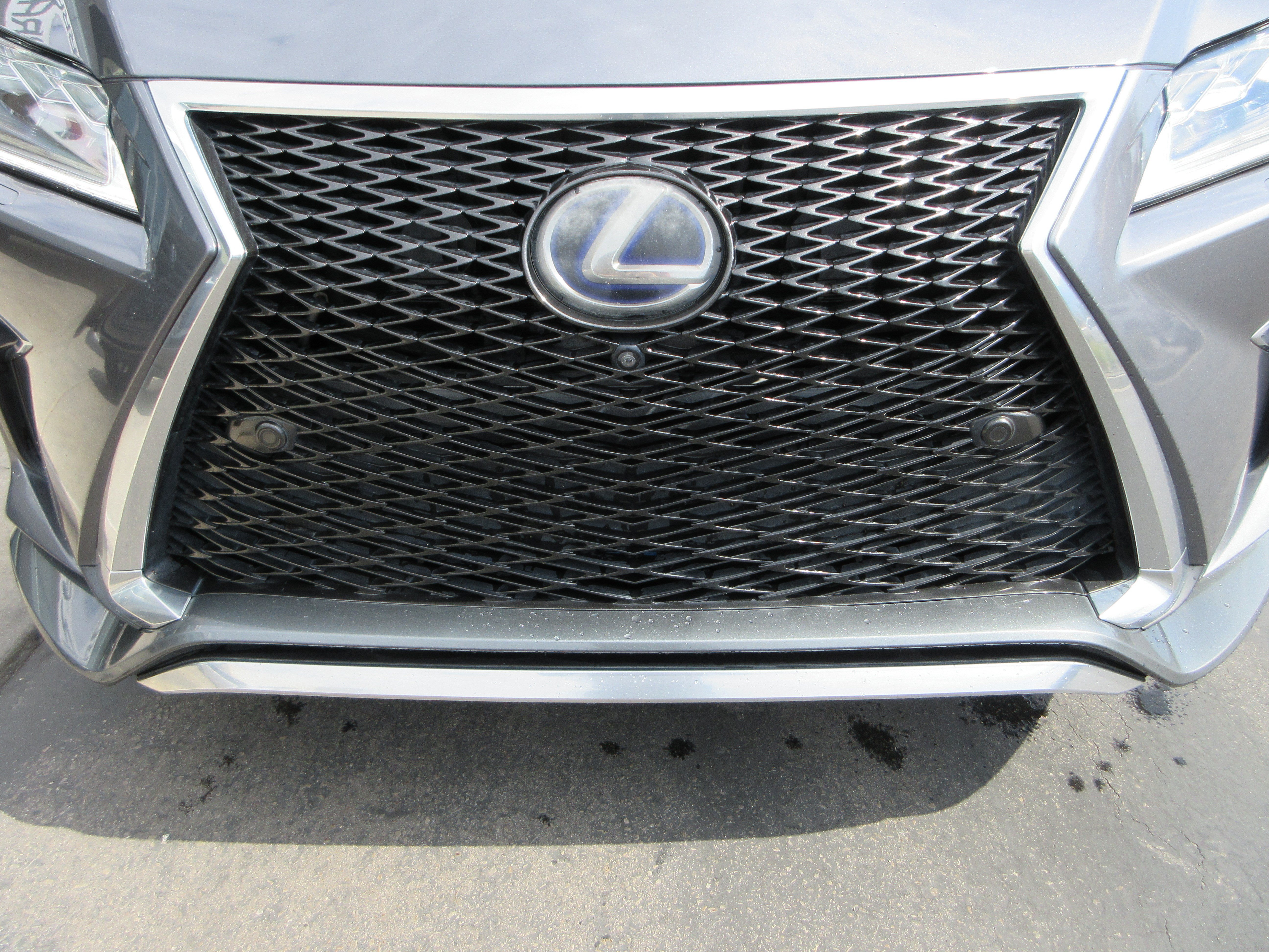 Used 2019 Nebula Gray Pearl Lexus 450h F Sport image 17