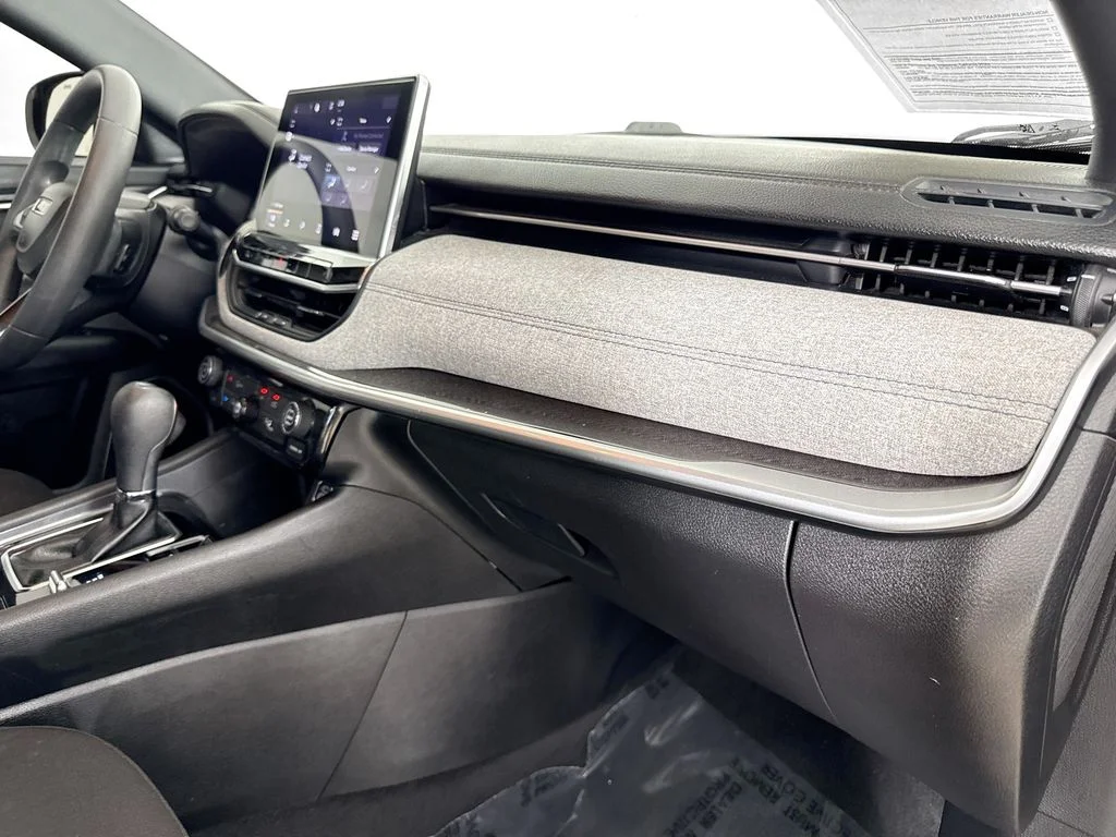 Used 2023 Gray Jeep Sport image 28