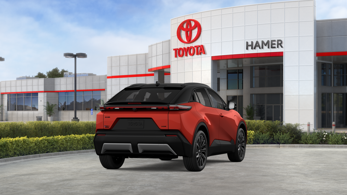 New 2026 Tandoori with Midnight Black Metallic roof Toyota XSE image 39