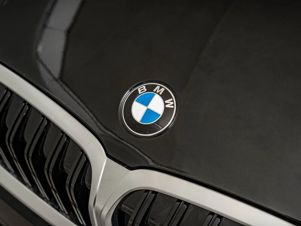 2026 BMW 3 Series 330i - Photo 3