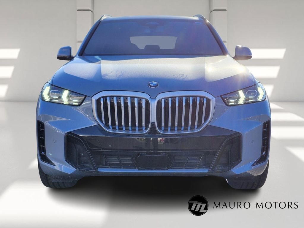 Used 2026 Gray BMW xDrive40i image 8