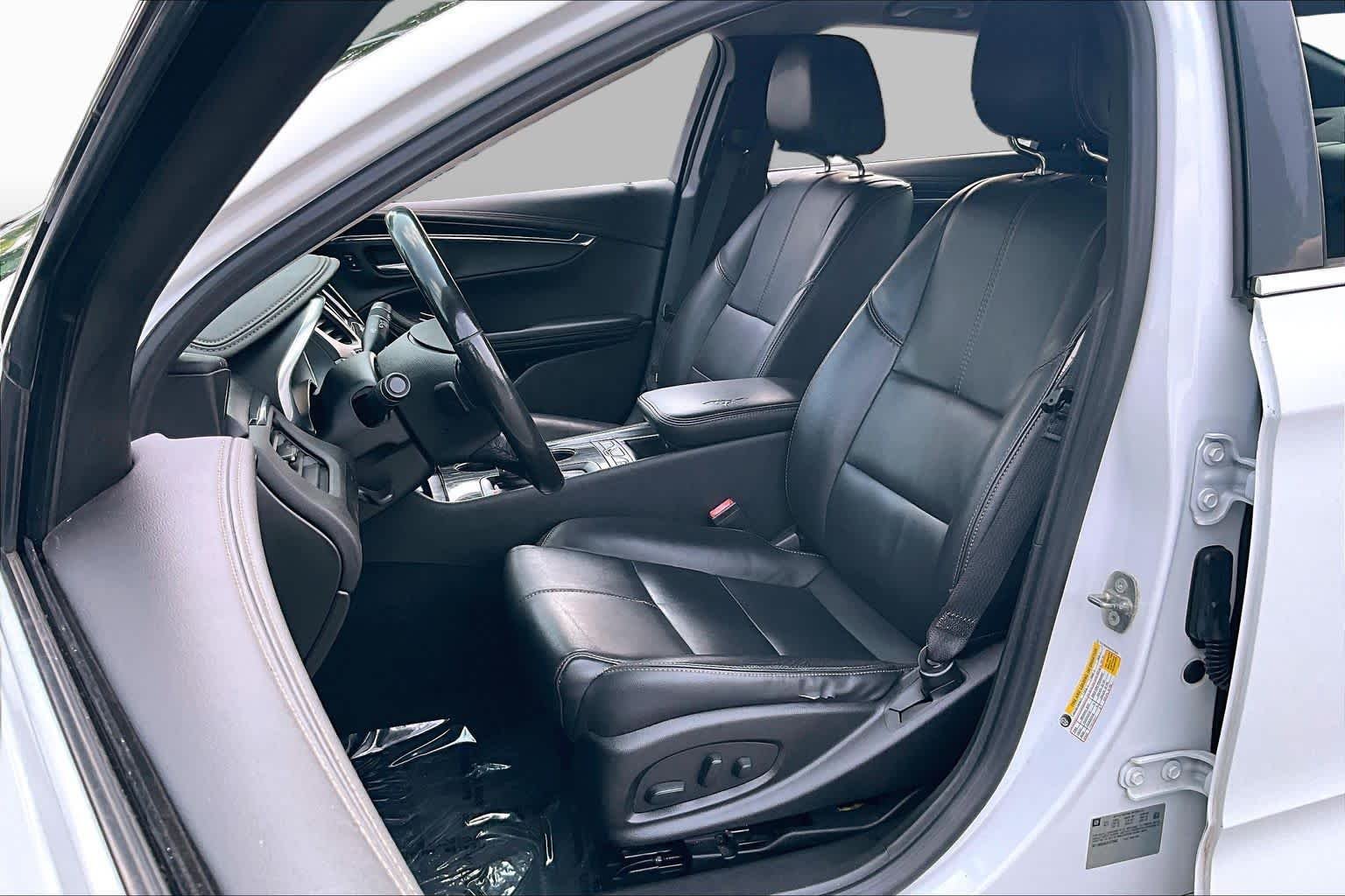 Pre-Owned 2018 Chevrolet Impala LT