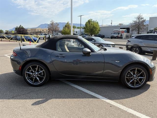 2016 Mazda MX-5 Miata Miata Grand Touring photo 4