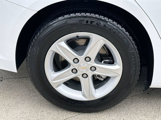 Used 2023 SUMMIT WHITE Chevrolet LS image 39