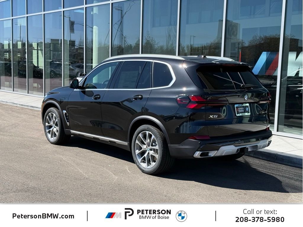 New 2026 Black Sapphire Metallic BMW xDrive40i image 3