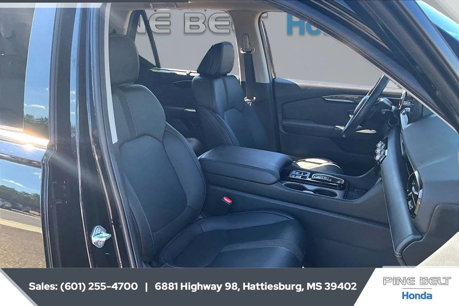 Used 2024 Crystal Black Pearl Honda Touring image 6