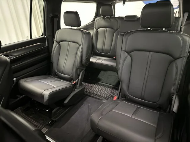 New 2026 Baltic-Gray Metallic Clear-Coat Exterior Paint Jeep  image 26