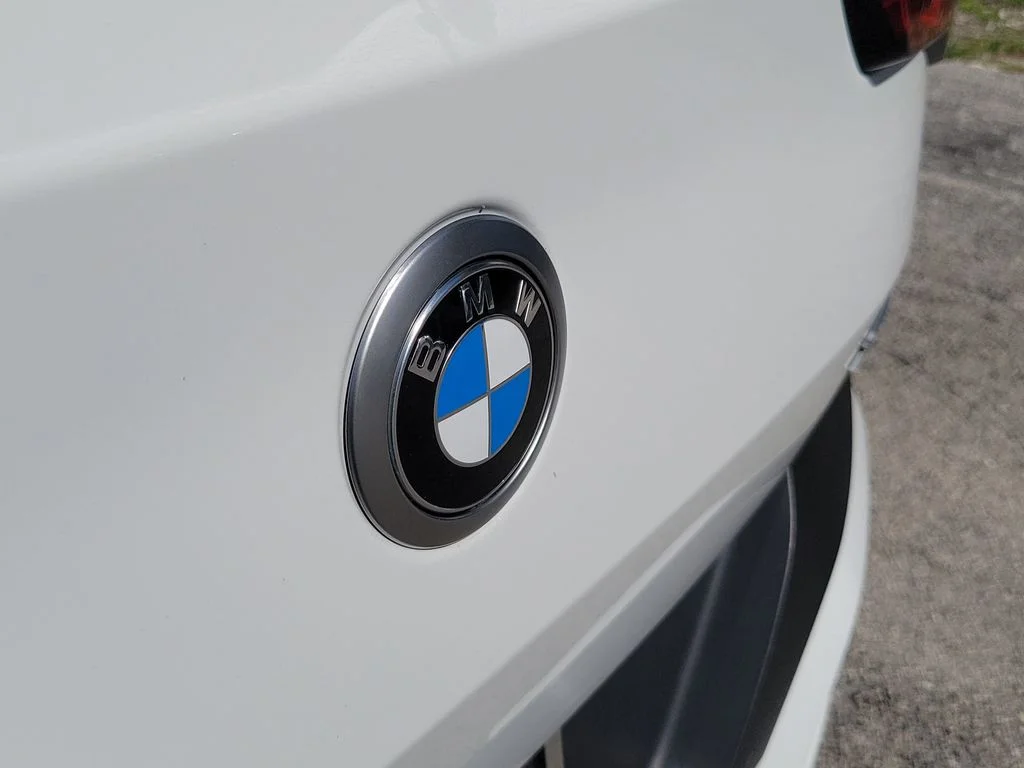 Used 2026 White BMW xDrive28i image 11