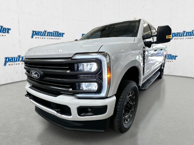 New 2027 White Ford XLT image 1