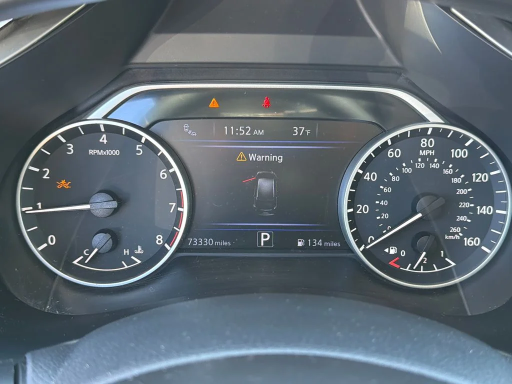 Used 2022 Gray Nissan SV image 26