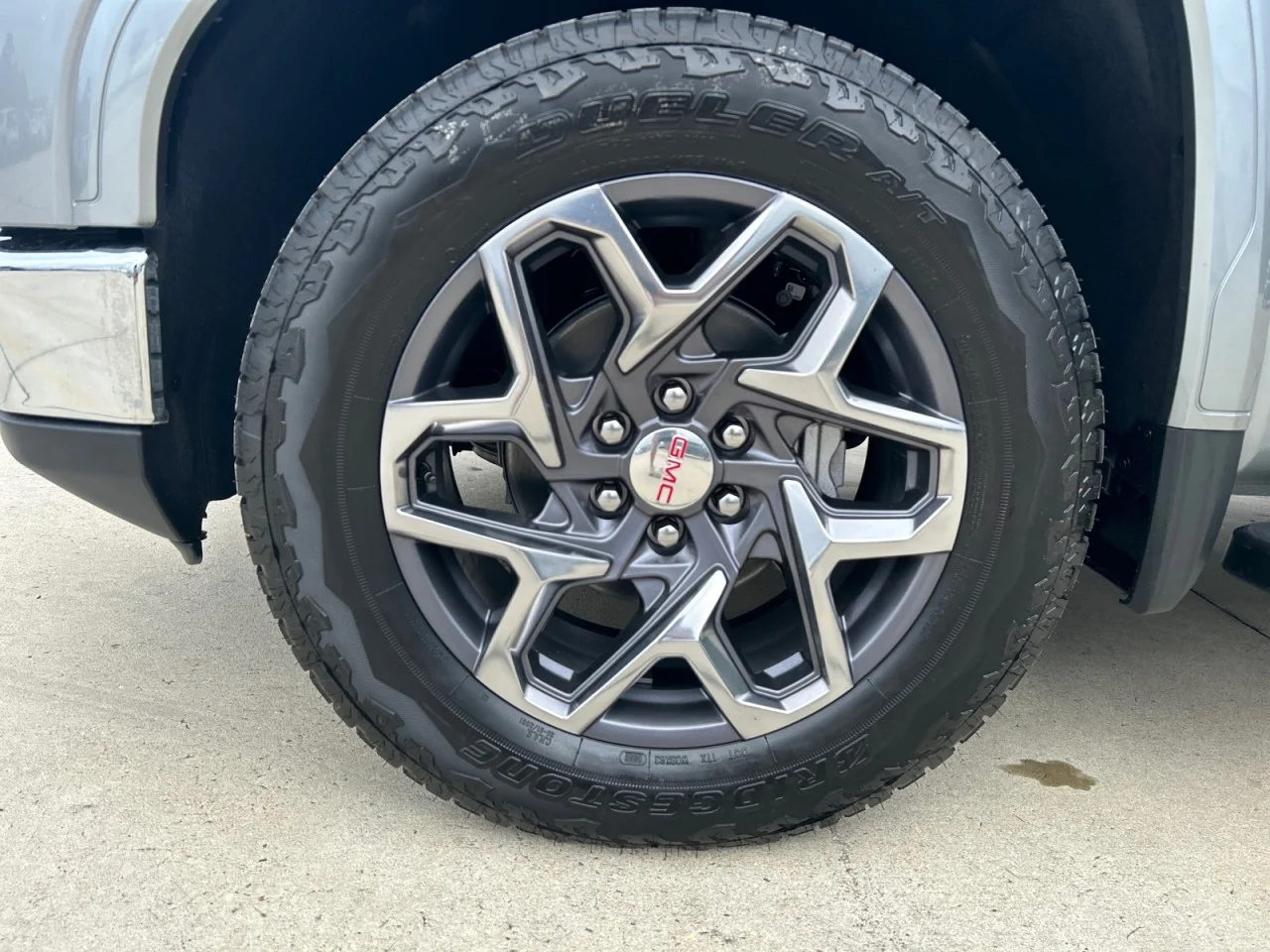 New 2026 Sterling Metallic GMC SLT image 9