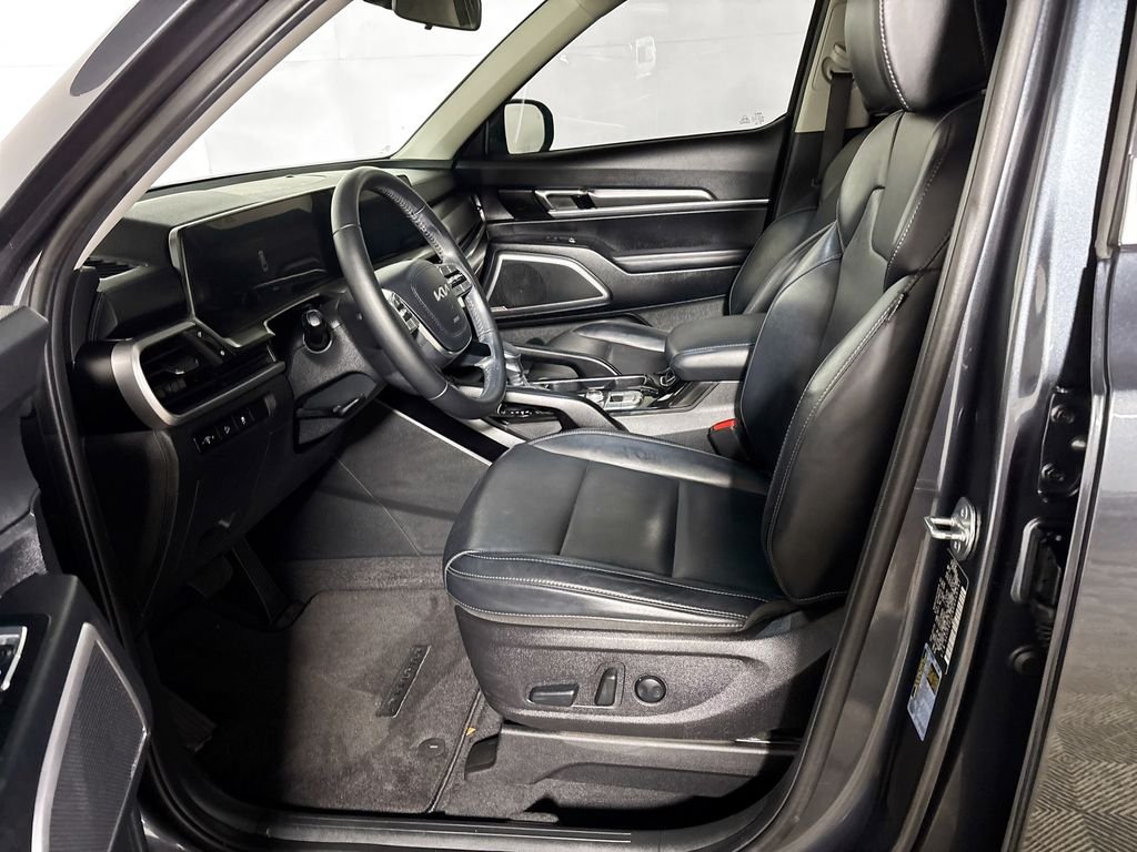 Used 2024 Gray Kia S image 11