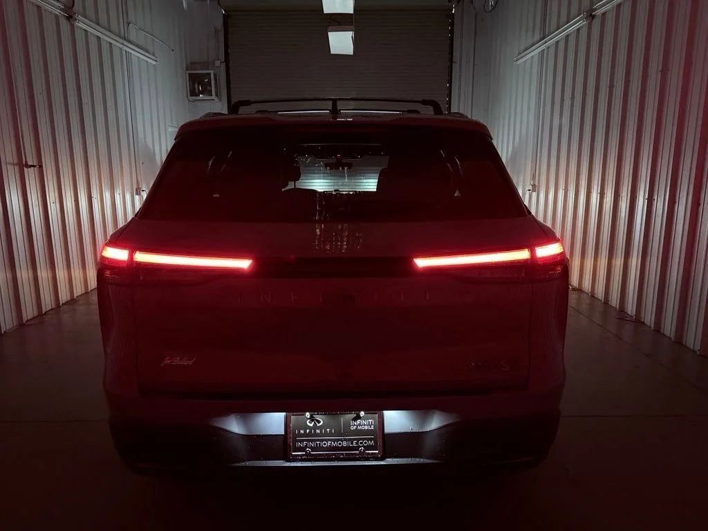 New 2027 HARBOR GRAY INFINITI Sport AWD image 9