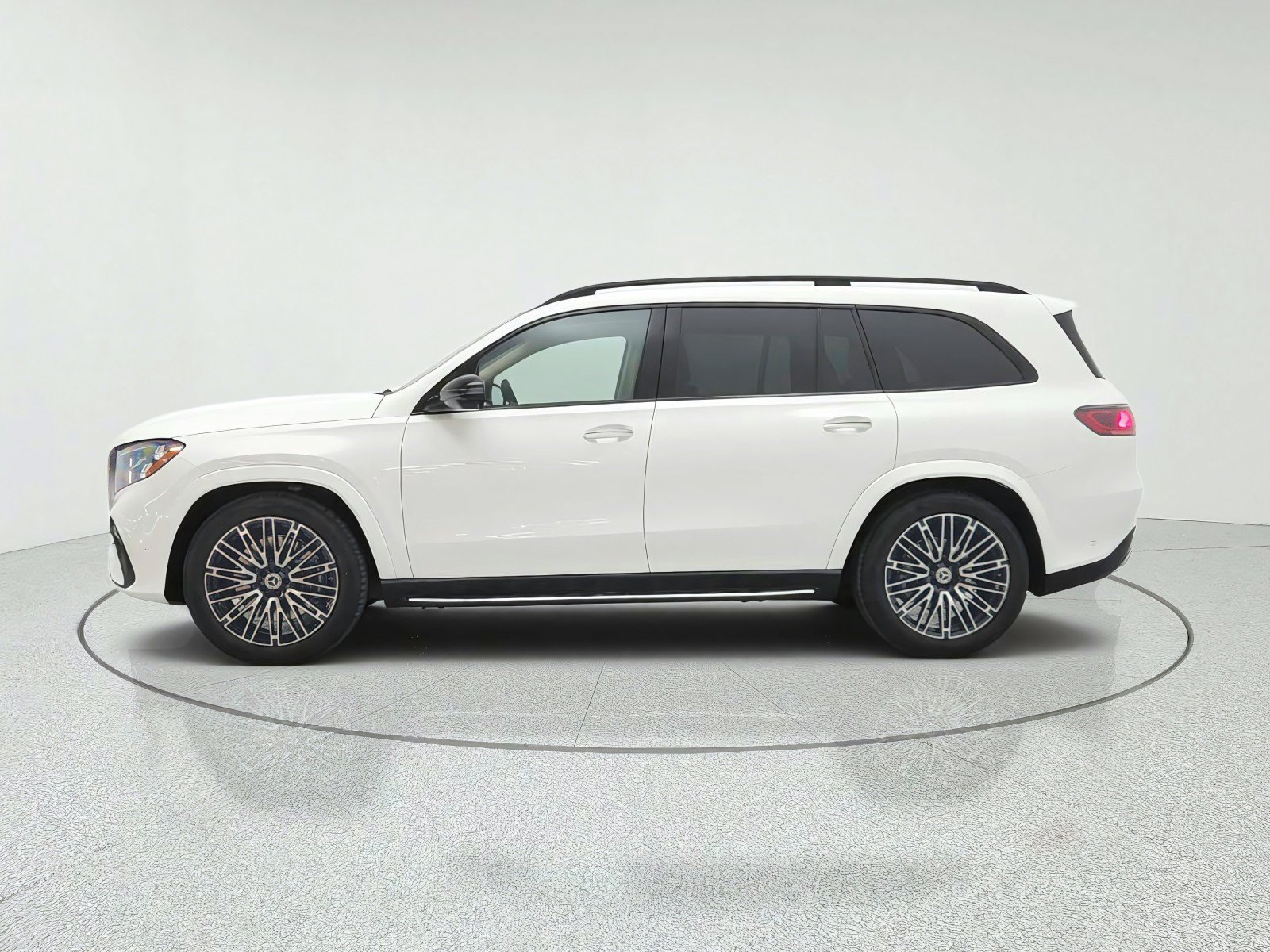 New 2027 Polar White Mercedes-Benz GLS 450 4MATIC® SUV image 29