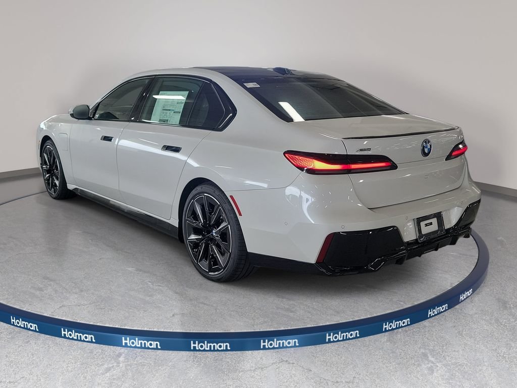 New 2026 Mineral White Metallic BMW 750e xDrive image 6