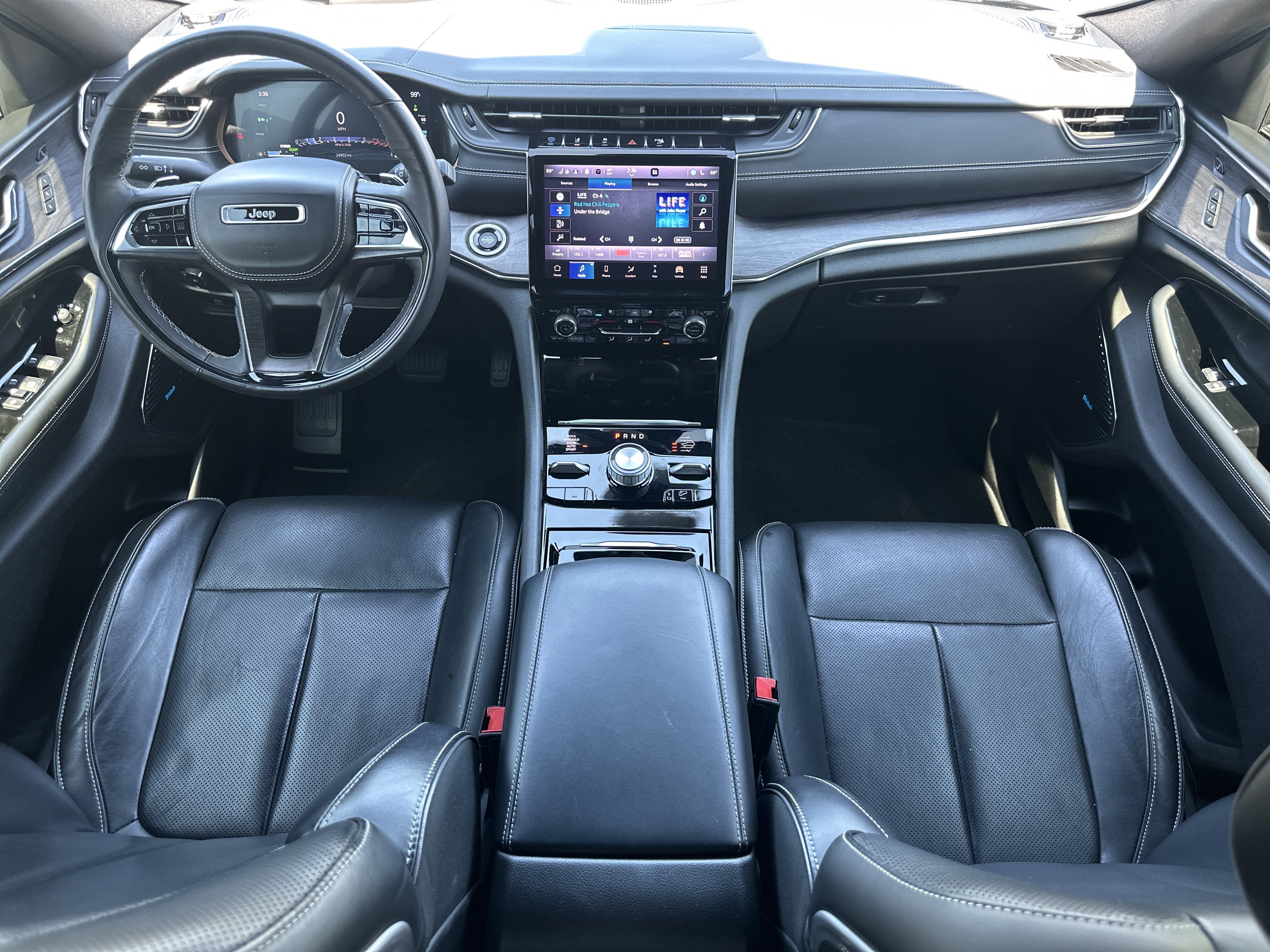 Used 2024 Silver Zynith Jeep Overland image 22