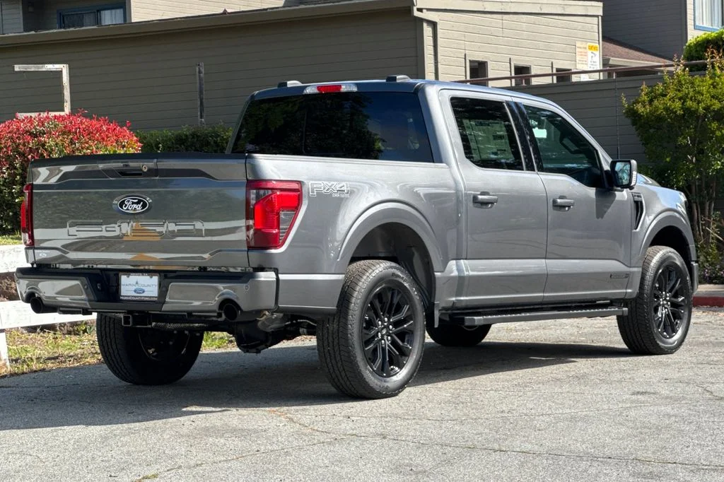 New 2026 Gray Metallic Ford XLT image 4