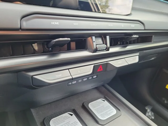 New 2027 Wolf Gray Kia X-LINE SX image 31