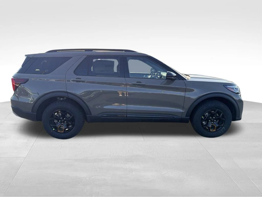 New 2026 Gray Ford Tremor image 10
