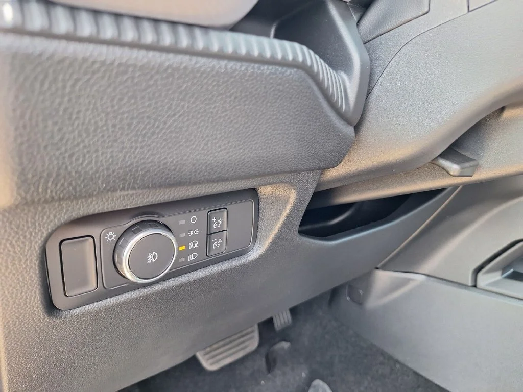 New 2026 Oxford White Ford XL image 17