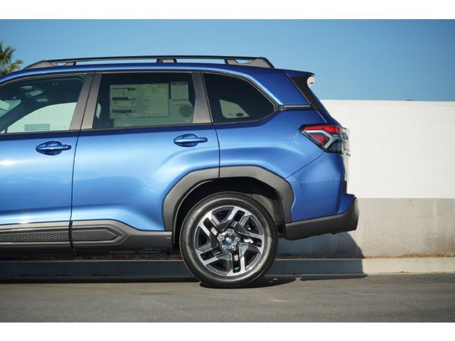 New 2026 DAYBREAK BLUE PEARL Subaru Limited Hybrid image 4