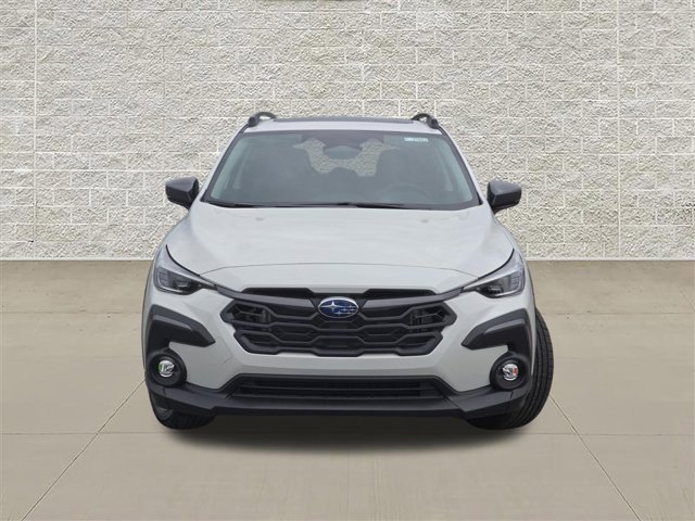 New 2026 CRYSTAL WHITE PEARL Subaru Limited image 2