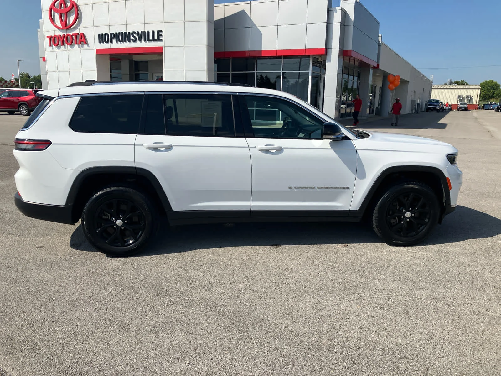 Used 2023 Bright White Clearcoat Jeep Limited image 8
