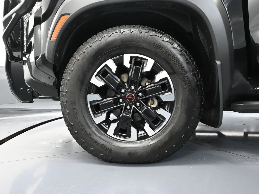 Used 2023 Black Nissan PRO-4X image 16