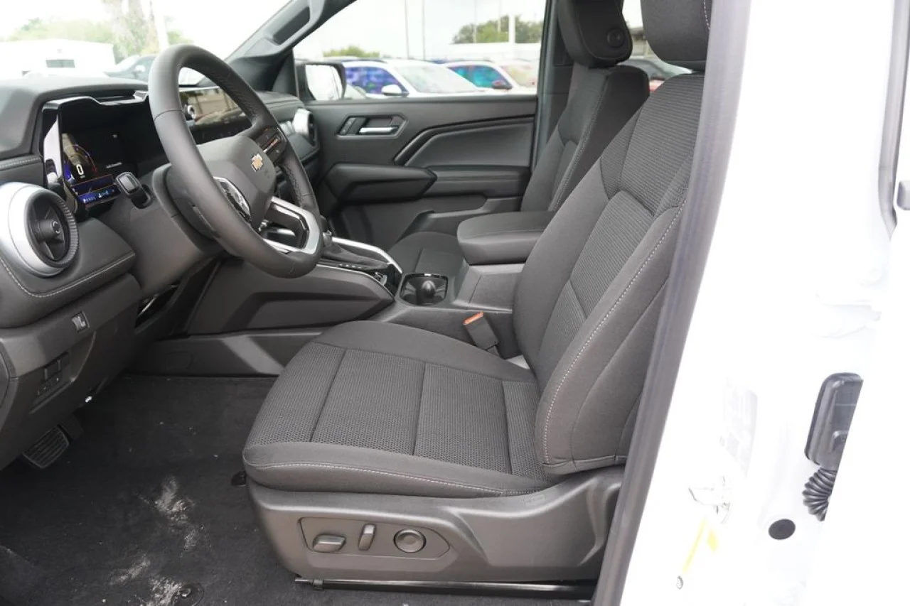 2026 Chevrolet Colorado LT - Photo 20